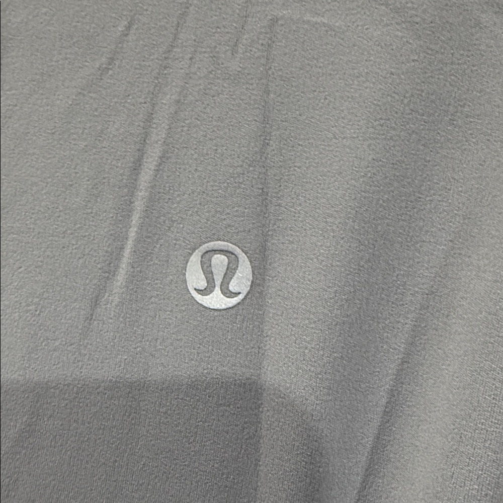 NWT Lululemon Align Tank Gray Size 4 Built In Bra - Picture 2 of 4